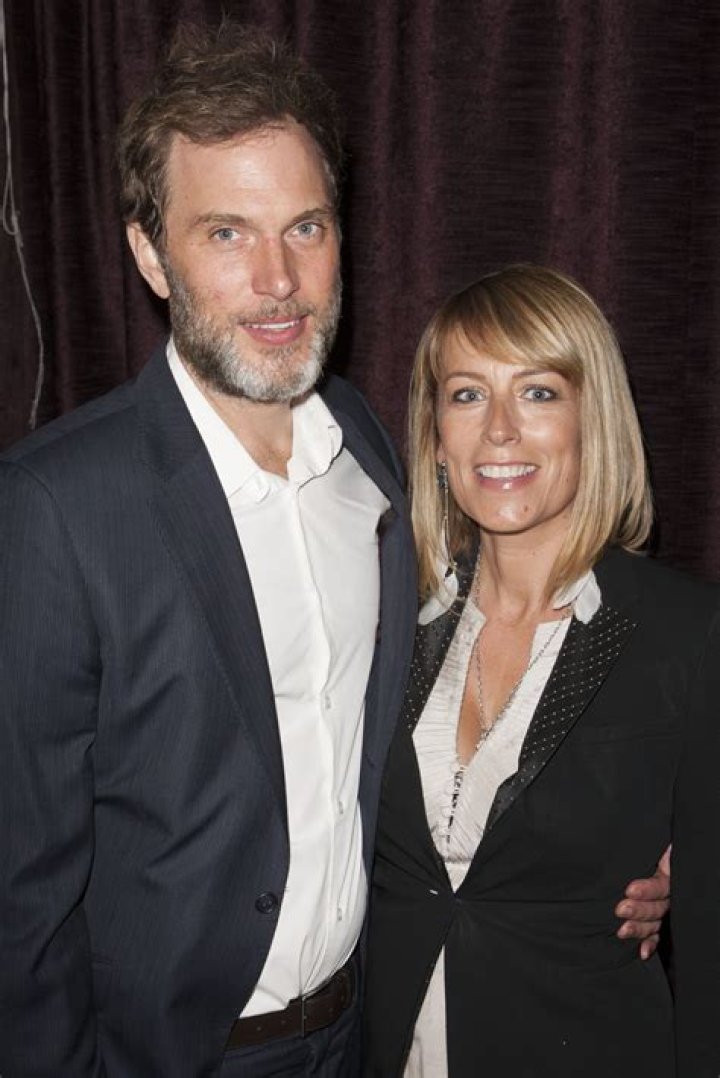 
Let’s Talk about Daniel Lapaine Married Life, Including his wife Fay Ripley and their Children 