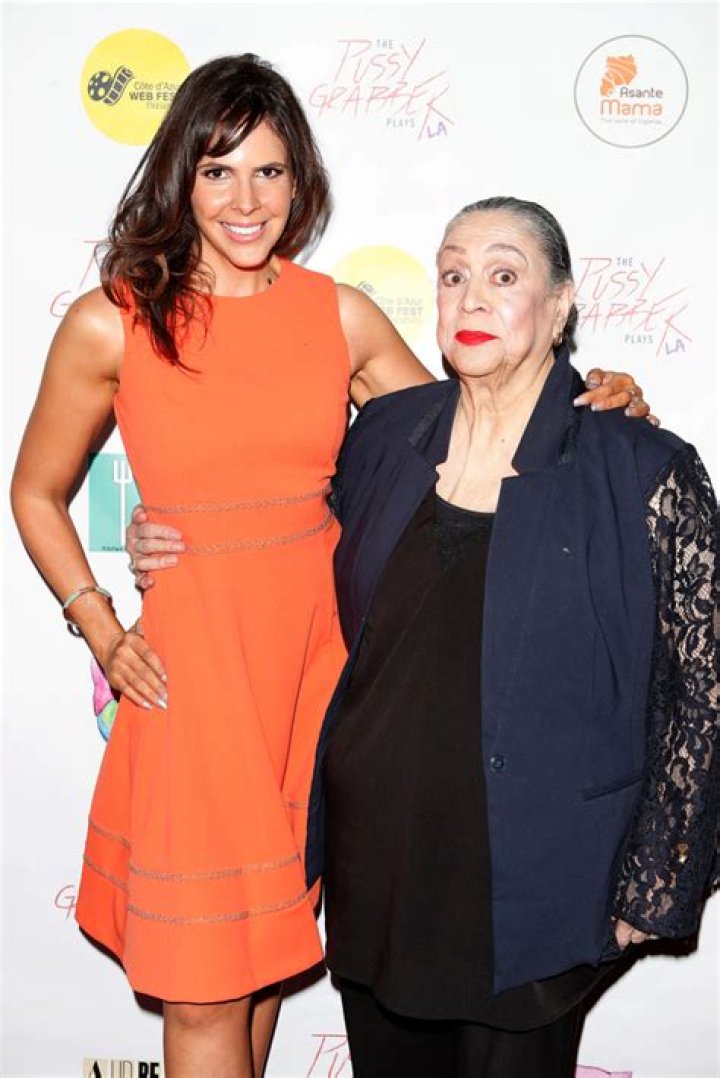 
Liz Torres Height, Weight, Net Worth, Age, Birthday, Wikipedia, Who, Nationality, Biography 