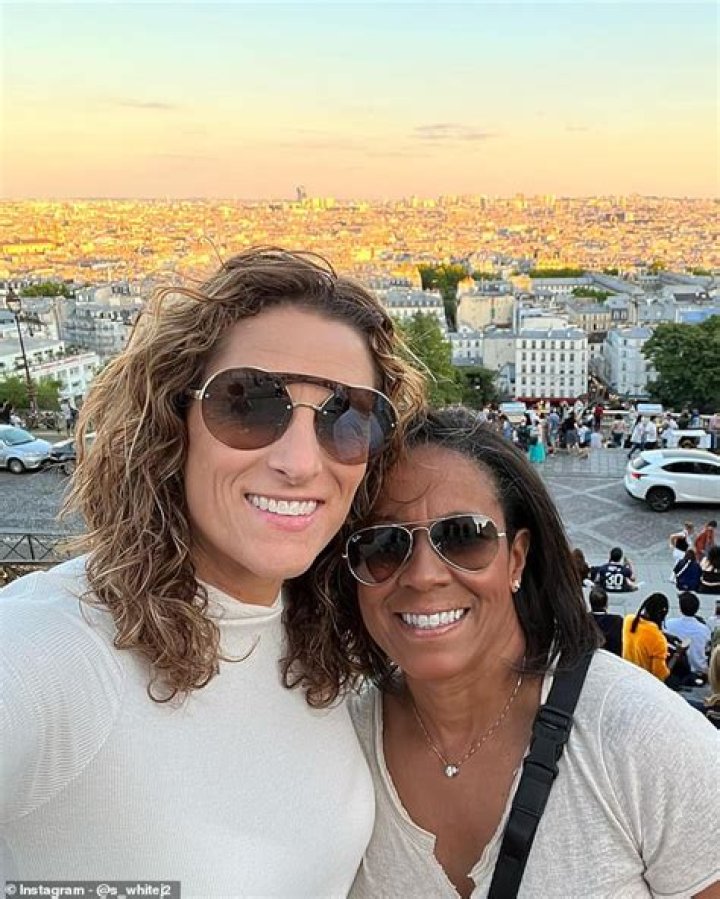 
Luke Richardson And Wife Stephanie Richardson Are Mental Health Advocates 