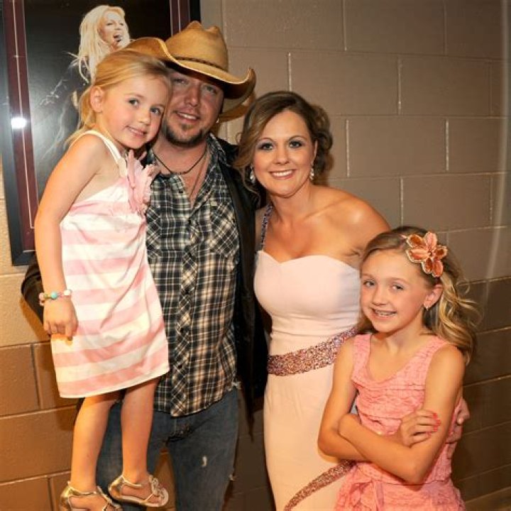 
Maren Morris Slams Jason Aldean’s Wife Over ‘Changing My Gender’ Post: ‘It’s so Easy to Not Be a Scumbag’ 