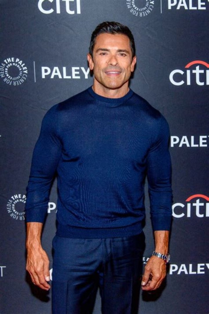 Mark Consuelos Height, Weight, Net Worth, Age, Birthday, Wikipedia, Who, Nationality, Biography