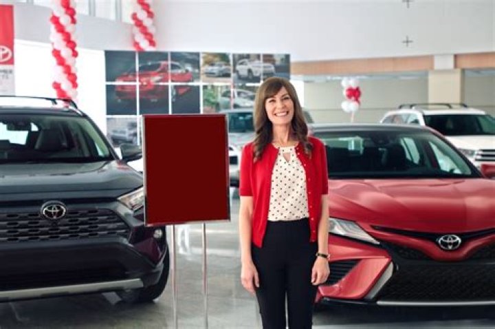 Meet Laurel Coppock The Toyota Car Commercial Actress and Her Husband Bobby Mort