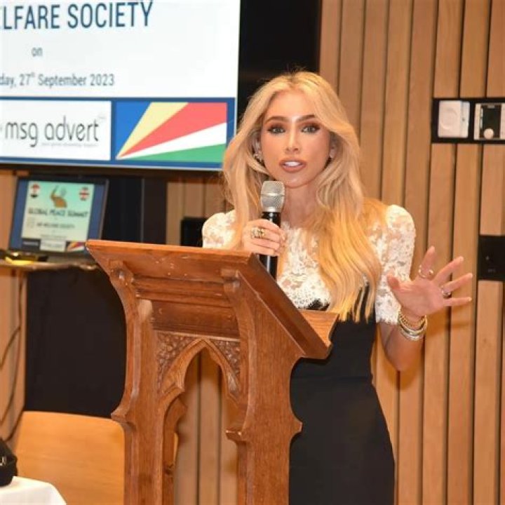 Melissa Rein Lively Height, Weight, Net Worth, Age, Birthday, Wikipedia, Who, Nationality, Biography