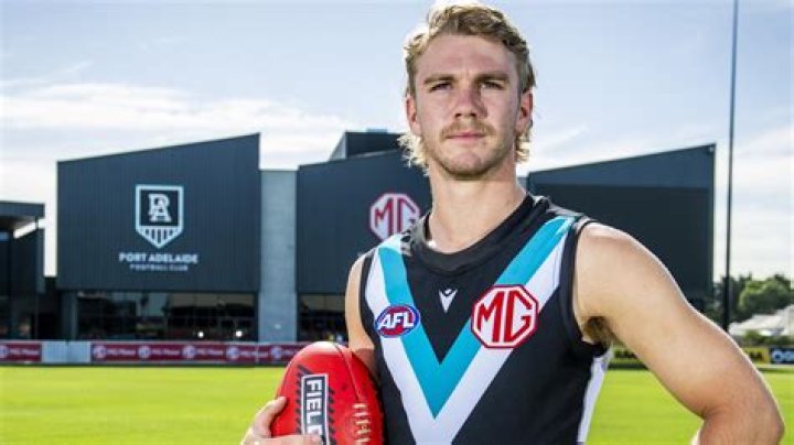 Mia Francis Height, Weight, Net Worth, Age, Birthday, Wikipedia, Who, Nationality, Biography