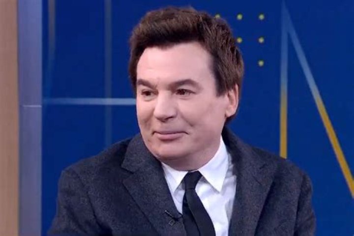 
Mike Myers Says He ‘Cried Like a Baby’ When Queen Died — and Reveals Palace’s Surprise During His Visit 