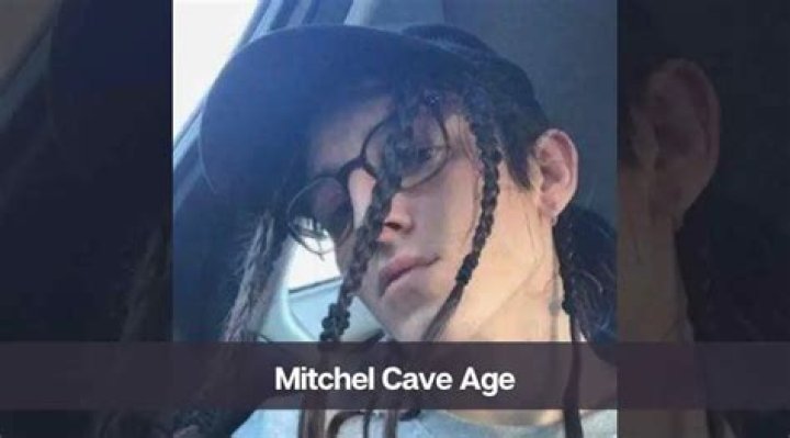 Mitchel Cave Height, Weight, Net Worth, Age, Birthday, Wikipedia, Who, Nationality, Biography
