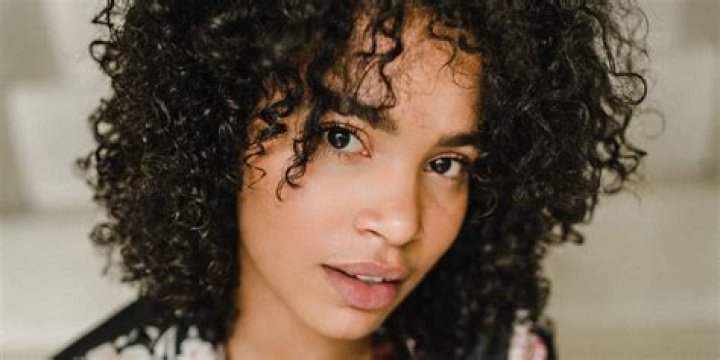 
Nesta Cooper (Travelers) Wiki: Age, Height, “The 100”, Parents, Boyfriend 