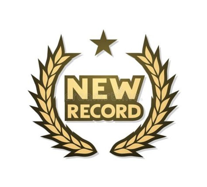 
New Jeans Sold Their Album Over 260,000 Copies In One Day Setting A New Record 