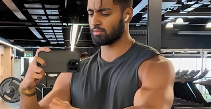 Nick Ahmed Height, Weight, Net Worth, Age, Birthday, Wikipedia, Who, Nationality, Biography