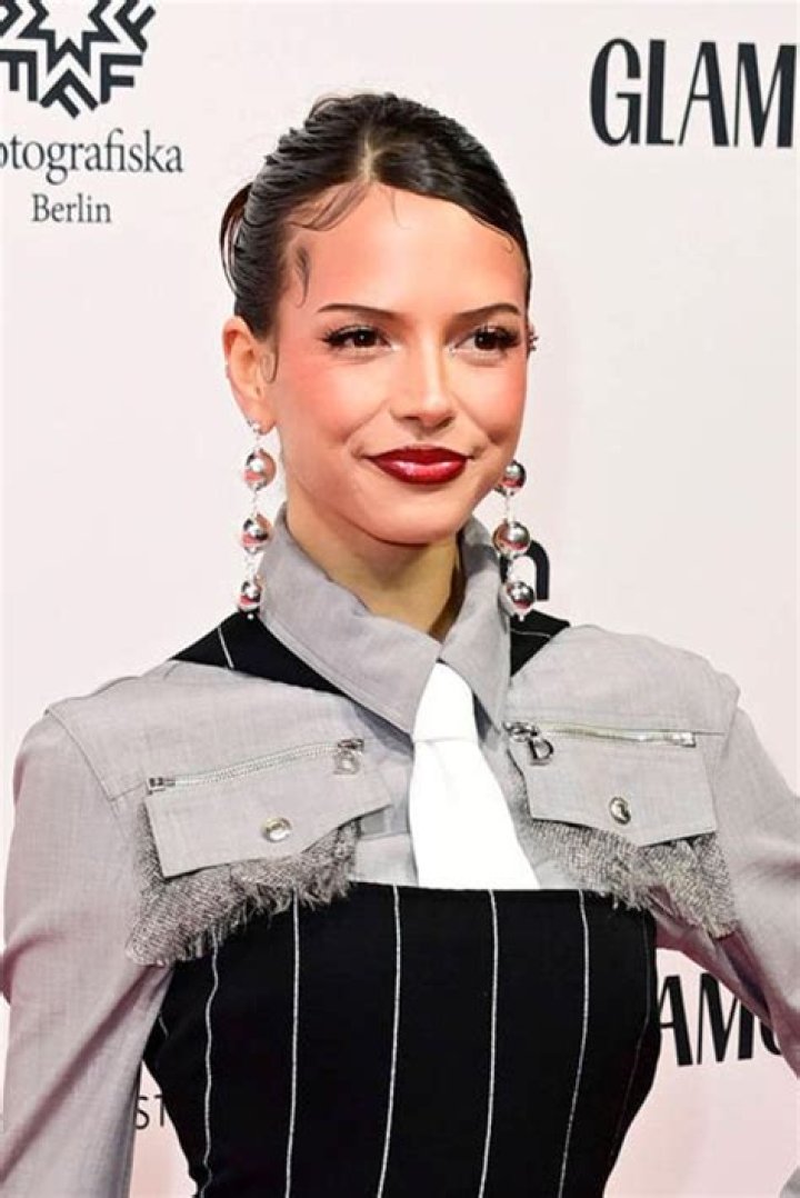 Nina Chuba Height, Weight, Net Worth, Age, Birthday, Wikipedia, Who, Instagram, Biography