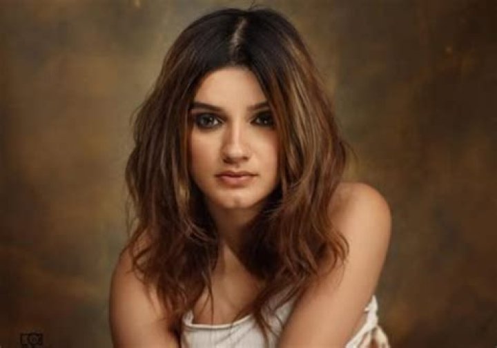 
Pallak Yadav Height, Weight, Net Worth, Age, Birthday, Wikipedia, Who, Nationality, Biography 