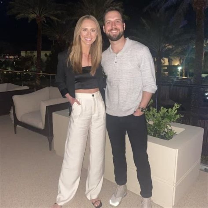 Ronda Kennedy Height, Weight, Net Worth, Age, Wiki, Who, Instagram, Biography