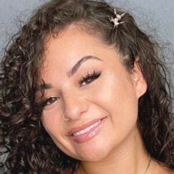 Sammie Cimarelli Height, Weight, Net Worth, Age, Birthday, Wikipedia, Who, Nationality, Biography