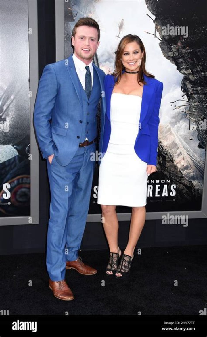 San Andreas Actor Hugo Johnstone-Burt And His Wife, Julie Snook’s Married Life