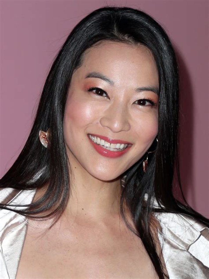 
Sarah Cho Height, Weight, Net Worth, Age, Birthday, Wikipedia, Who, Instagram, Biography 