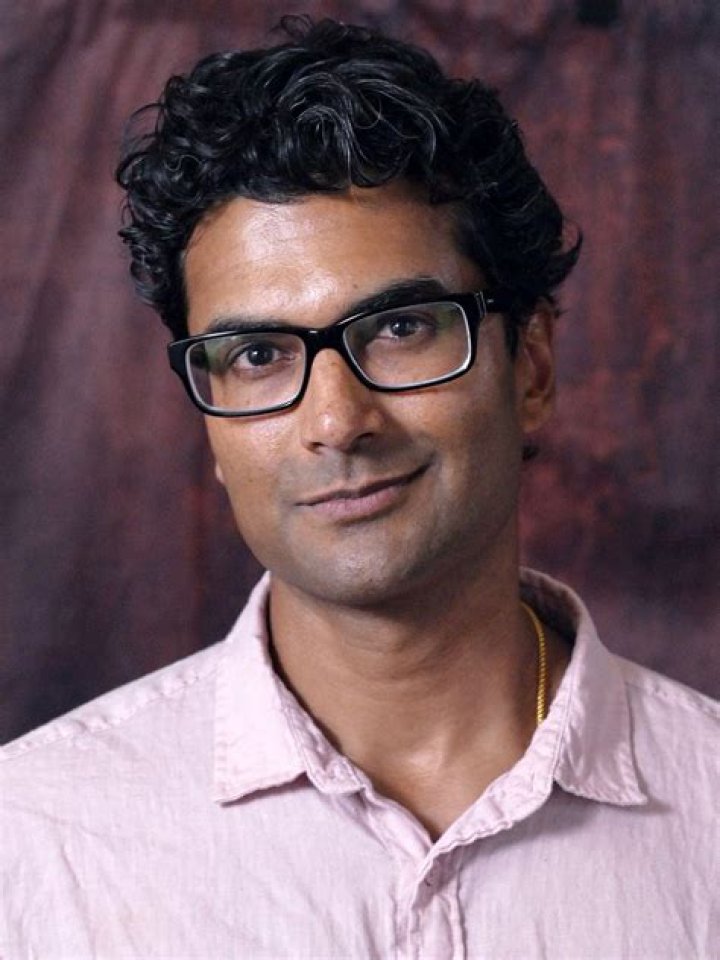  Sendhil-Ramamurthy-2