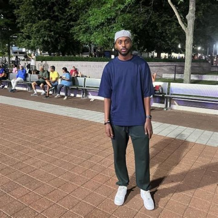 
Sharky Height, Weight, Net Worth, Age, Birthday, Wikipedia, Who, Nationality, Biography 