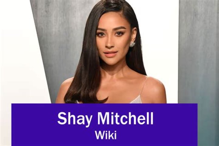 Shay Mitchell Height, Weight, Net Worth, Age, Birthday, Wikipedia, Who, Nationality, Biography