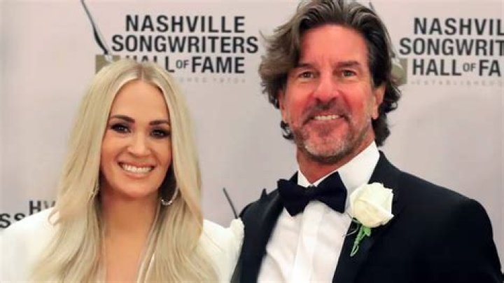 
Singer Brett Tuggle Died From An Illness, Twitter Filled With RIP Tributes 