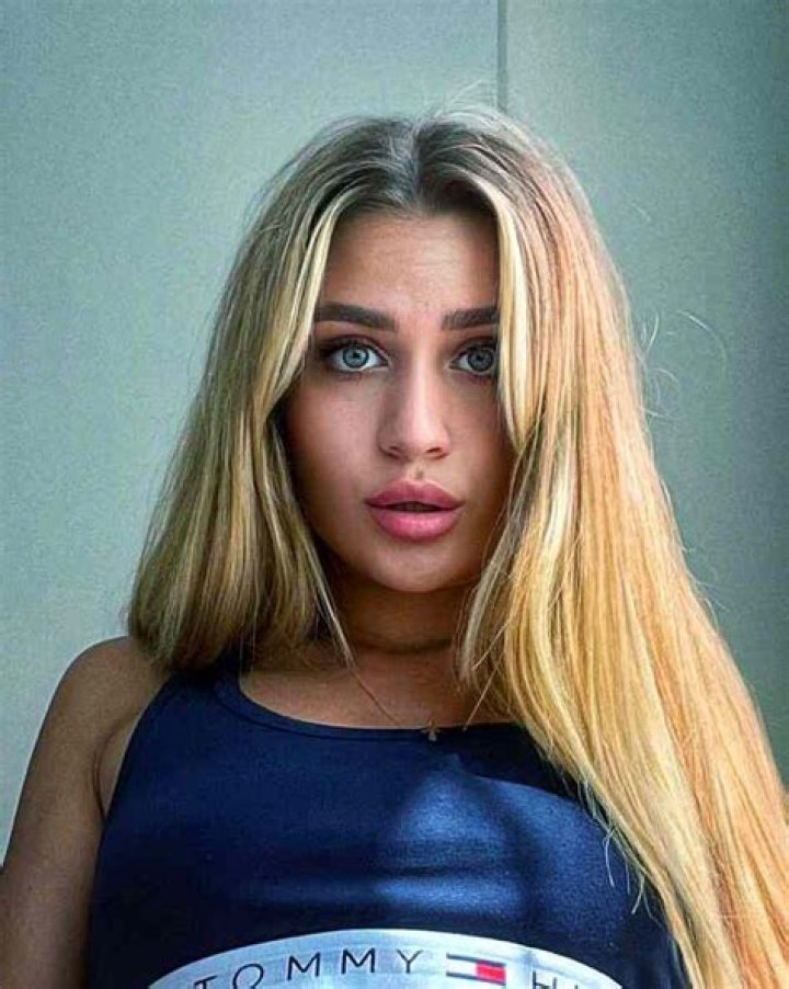 Sophia Simpson Height, Weight, Net Worth, Age, Birthday, Wikipedia, Who, Nationality, Biography