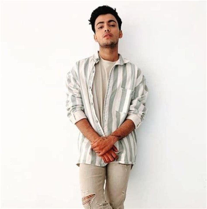 Sparsh Khanchandan Height, Weight, Net Worth, Age, Birthday, Wikipedia, Who, Instagram, Biography