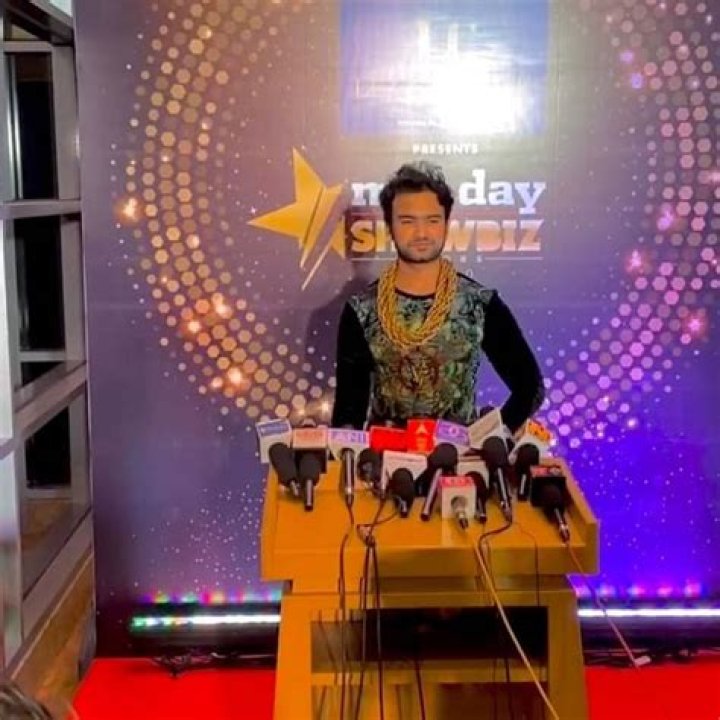 
Sunny Waghchaure Height, Weight, Net Worth, Age, Birthday, Wikipedia, Who, Nationality, Biography 