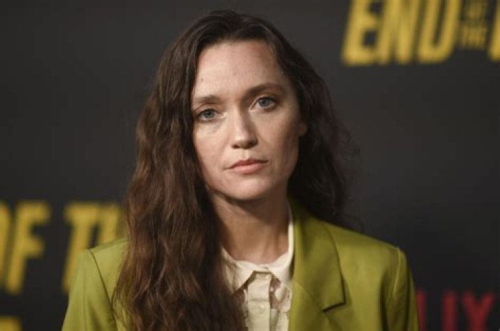 
Tabatha Shaun Height, Weight, Net Worth, Age, Birthday, Wikipedia, Who, Nationality, Biography 