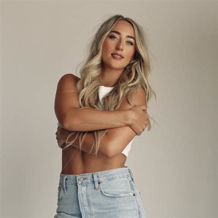 
Tricia Cooke Height, Weight, Net Worth, Age, Birthday, Wikipedia, Who, Nationality, Biography 