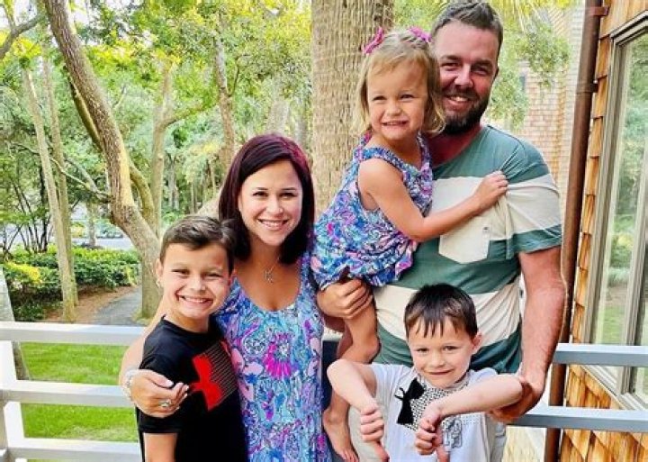 What Illness Does Marc Leishman Wife Have? Details On Her Health Condition In 2022