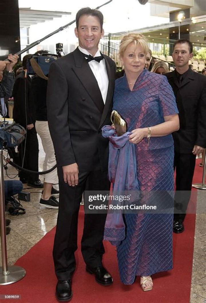 
Where Is Sue Porter Now? Mark Waugh First Wife – Age Net Worth And Divorce Reason 