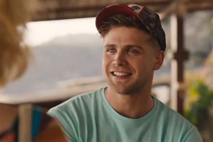 
‘White Lotus’ Star Leo Woodall’s Family Was ‘Quite Flabbergasted’ When They Saw His Racy Plot Twist 