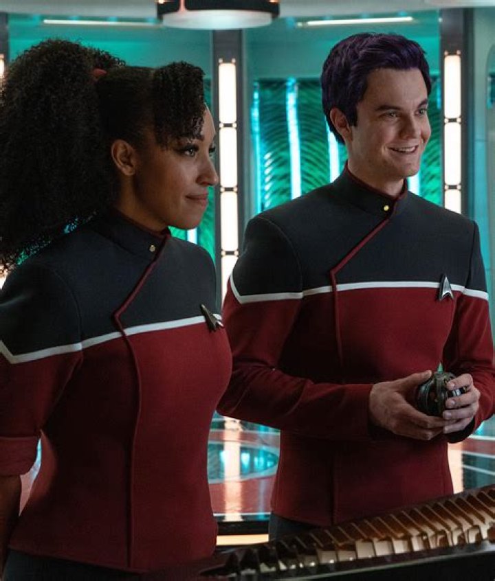 
Who Is Brad Boimler New Girlfriend Gillian Jacobs? Starship USS Cerritos & New Relationship 