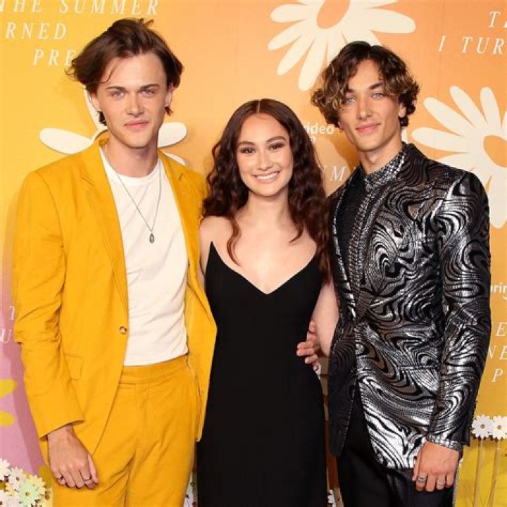 Who Is Lola Tung Dating? Know About The Boyfriend Of The Summer I Turned Pretty Cast