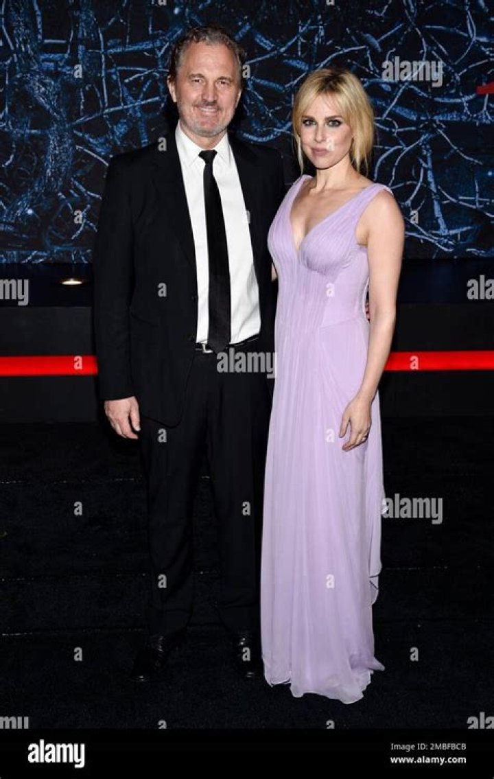 Who is Peter Thum? Meet the lovely husband of Cara Buono