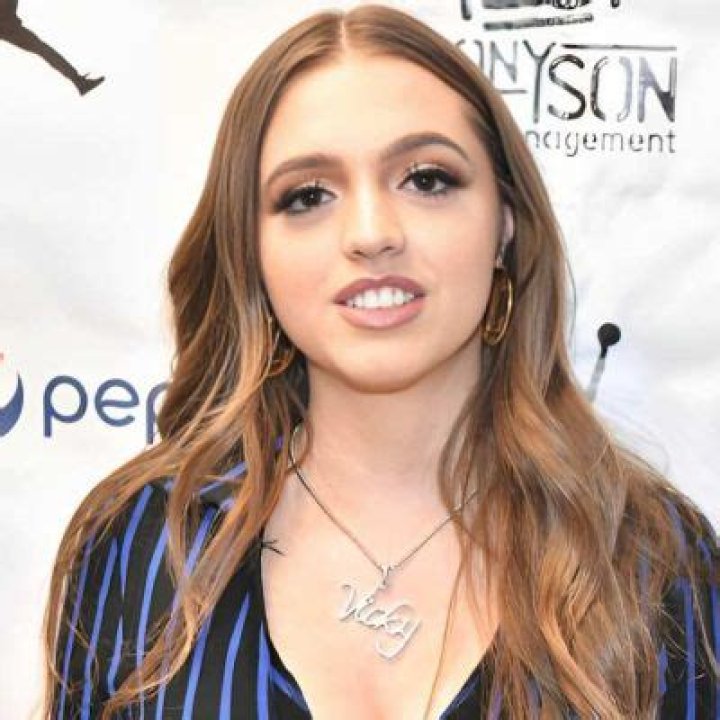 Who Is Stephanie Waldrip | Meet Woah Vicky Sister | Wiki And Family