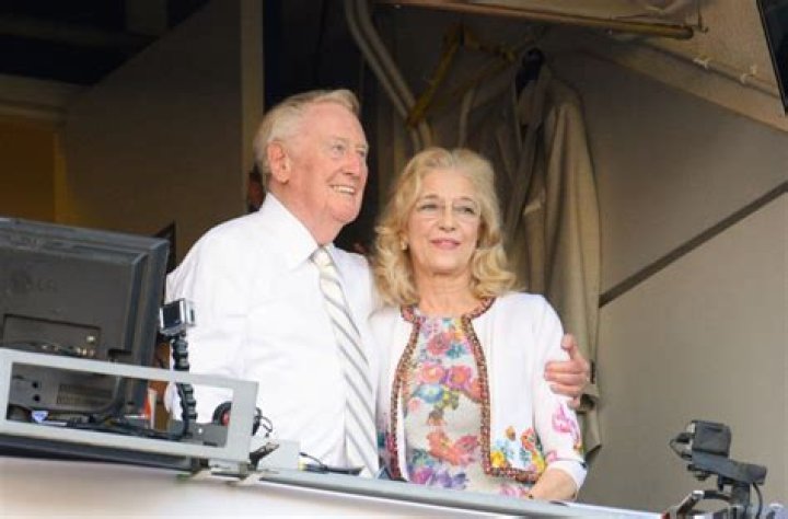 
Who Was Sandra Hunt? Vin Scully Suddenly Died Nearly One Year After His Wife’s Death 