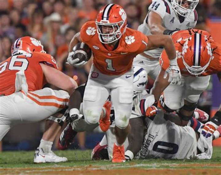 Will Shipley injury update: Clemson RB suffers injury vs North Carolina state
